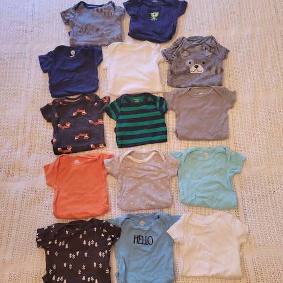39‎ pc Baby Boy Clothing Lot 0 3 Months Outfits Sleepers Rompers Pants Bodysuits - Picture 2 of 9